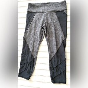 IVIVVA by LULULEMON girls size 14 unique crop leggings